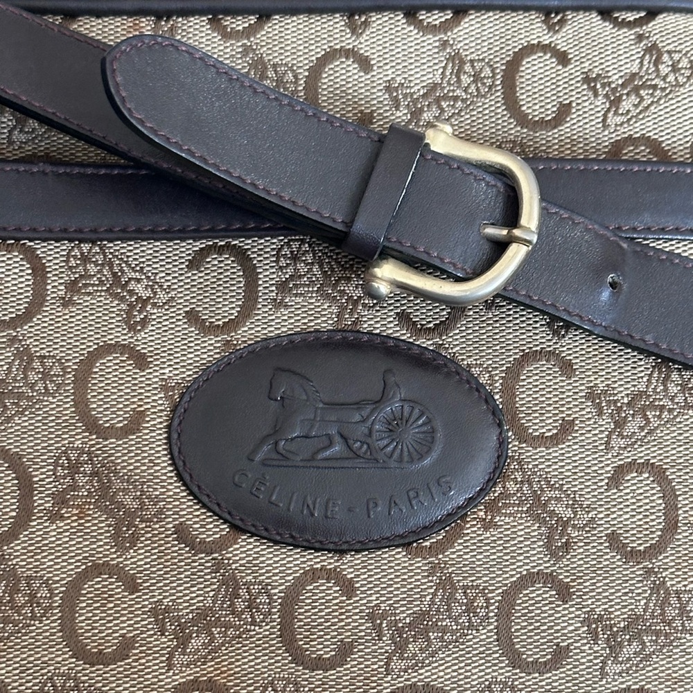 Celine C Sulky Vintage shoulder bag in beige canvas with brown leather trim. - Picture 2 of 12